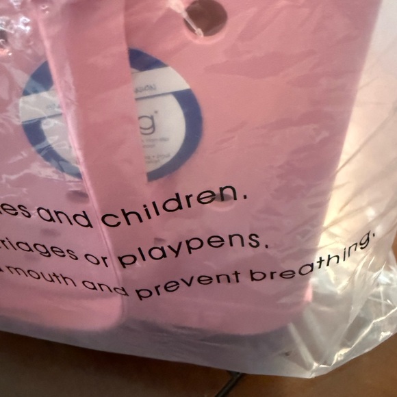 NWT BOGG BAG Pink Perforated Tote - Picture 8 of 9